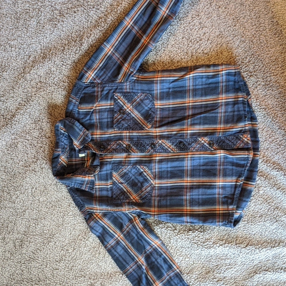 🌻 Blue and Orange Flannel Button Down